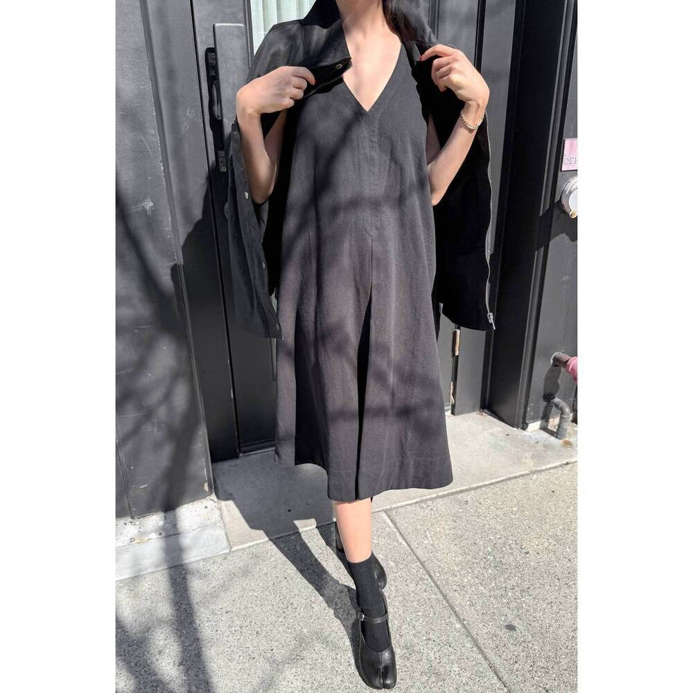NEW LE BON SHOPPE camille dress in black - Picture 2 of 3